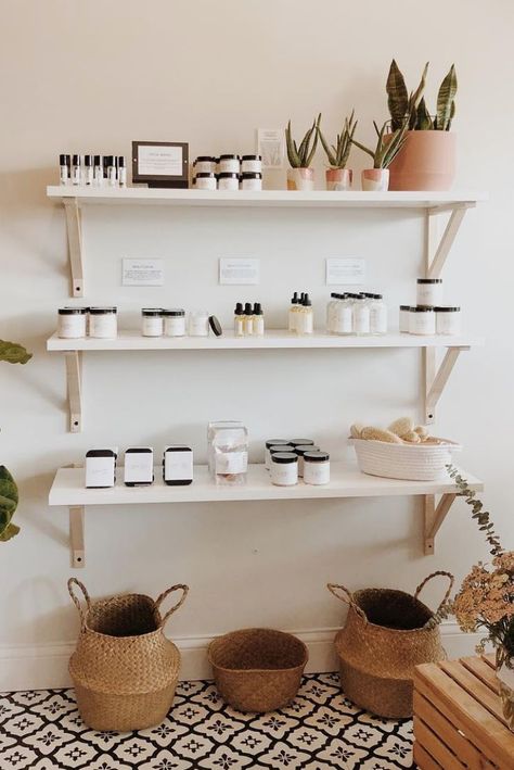 Skincare Boutique, Facial Room, Esthetician Room Decor, Esthetics Room, Spa Room Decor, Natural Beauty Treatments, Esthetician Room, Clean Beauty Products, Aesthetic Skincare