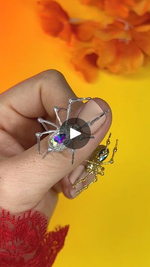 Spiders For Halloween, Halloween Nail Designs, Halloween Nail, Nail Art Tutorial, Spiders, Holidays Halloween, Halloween Nails, Art Tutorials, Nail Designs