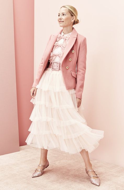 Blaire Edie in pink blazer and tulle skirt from Halogen x Atlantic-Pacific Tulle Skirts Outfit, Blair Eadie, Pentecostal Fashion, Look Rose, Atlantic Pacific, Artsy Style, Hair Clothes, Pink Blazer, Feminine Outfit