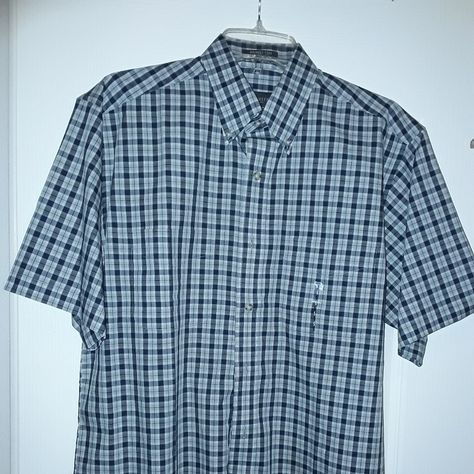 Men's Bottondown Short Sleeve Shirt By Van Heusen Sterling, Wrinkle Free, Dark Blue With Green Stripes And Lines, New With Original Tag. Small , Neck 14-14 1/2, Broadcloth 65%Polyester And 35% Cotton