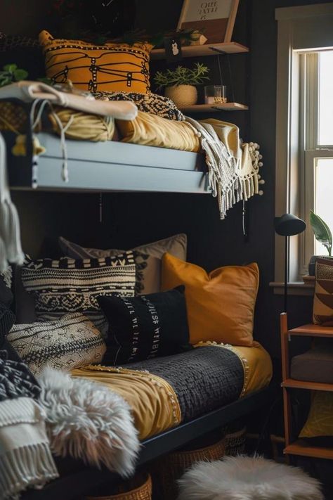 Black Dorm Room Ideas for a Chic College Space Black Dorm Room Aesthetic, Black Dorm Room Ideas, Black Dorm Room, Black And White Dorm, Dorm Room Aesthetic, Dorm Room Furniture, Dorm Inspiration, Dorm Room Ideas, College Dorm Decorations