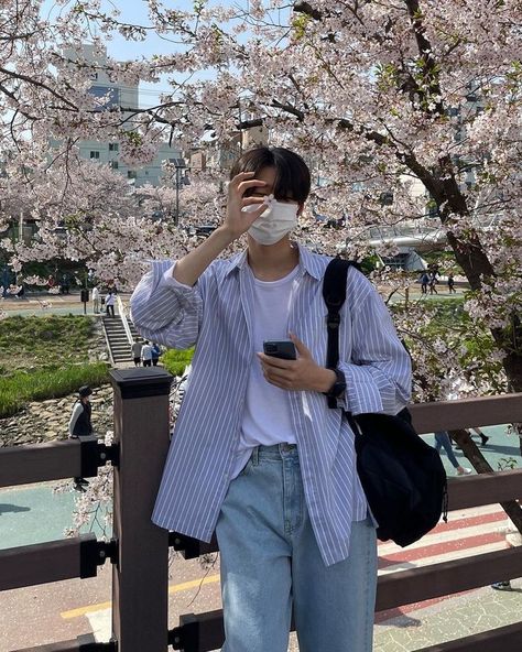 Korean Street Fashion Mens, Soft Boy Aesthetic Outfits, Aesthetic Guy Outfits, Men Aesthetic Outfits, Boys Aesthetic Outfits, Soft Boy Outfits, Soft Boy Aesthetic, Korean Street Fashion Men, Kpop Fashion Men