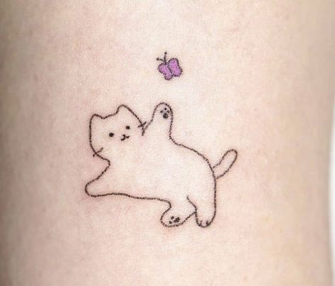 Tiny Cat Tattoo, Cat Tattoo Ideas, Cat Tattoo Simple, Cute Cat Tattoo, Cute Tats, Creative Tattoo, Handpoke Tattoo, Cat Obsession, Tattoos For Lovers