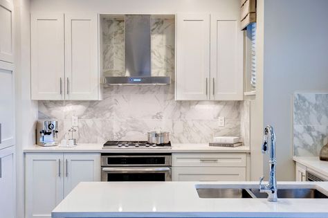 The Social Home: Love it? Large Scale Tile Backsplash Floor Tiles As Kitchen Backsplash, Large Kitchen Backsplash, Marble Tile Backsplash Kitchen, Large Kitchen Tiles, Marble Tile Kitchen, White Subway Tile Kitchen, Large Floor Tiles, Scale Tile, Marble Tile Backsplash