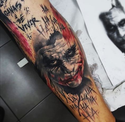 Joker Hahaha Tattoo, Batman And Joker Tattoo, Hahaha Tattoo, Batman Tattoo Sleeve, Tato Joker, Joker Hahaha, Joker Face Tattoo, Joker Tattoos, Herren Hand Tattoos