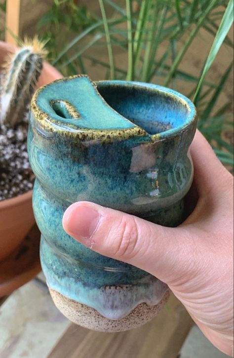 Unique Functional Pottery, Fun Ceramics Ideas, Advanced Ceramics Projects, Ceramic Diy Ideas, Useful Pottery Ideas, Unique Pottery Ideas Creative, Functional Ceramics Ideas, Creative Ceramics Ideas, Useful Ceramics Ideas