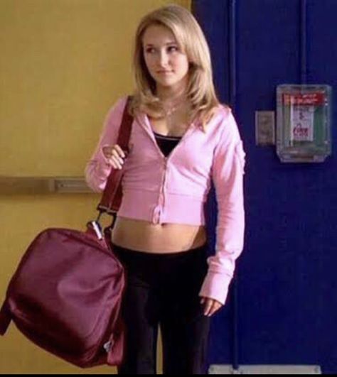 Pink Pilates Princess, 2000s Fashion Trends, Pink Pilates, Early 2000s Fashion, Pilates Princess, 2000s Outfits, Movies Outfit, 2000s Fashion Outfits, Style Pink