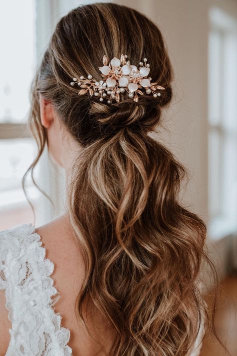 HAIR COMBS – LUNA+ STONE Gold Hairpiece, Bridal Hairpieces, Boho Bridal Headpiece, Pearl Wedding Hair, Bridal Hair Combs Pearl, Formal Hairstyles For Long Hair, Boho Headpiece, Gold Hair Comb, Dance Ideas