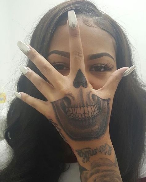 Shen Long Tattoo, Skull Hand Tattoo, Hand Tattoos For Girls, Cute Hand Tattoos, Pretty Hand Tattoos, Black Girls With Tattoos, Skeleton Hand Tattoo, 4 Tattoo, Tattoos For Black Skin