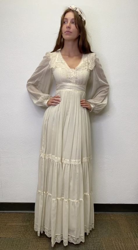 Daisy Jones And The Six Wedding, Daisy Jones Wedding Dress, 70s Wedding Dress Vintage Hippie, 70s Inspired Wedding Dress, 70s Formal Fashion, 70s Style Wedding Dress, Camilla Dunne, 1970’s Wedding Dress, Vintage Wedding Dress 1970s