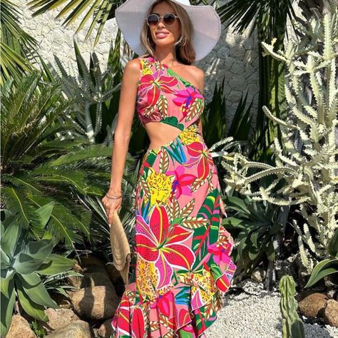 Super Cute And Stylish Ships In 5-10 Business Days Tropical Dresses For Women, Cuban Dresses For Women, Havana Nights Party Attire Women Dress, Cuban Outfit Havana Nights, Havana Nights Party Dress, Havana Nights Outfit Women, Miami Party Outfits, Tropical Dress Party, Havana Nights Party Attire Women