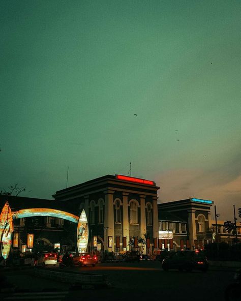 Thiruvananthapuram  Thampanoor Railway Station 

Trivandrum vibes Kerala Vibes, Thiruvananthapuram, Railway Station, Kerala, Quick Saves