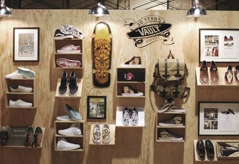 Material Display, Shoe Store Design, Vans Vault, Boutique Display, Vans Store, Retail Inspiration, Store Layout, Skateboard Shop, Retail Store Design