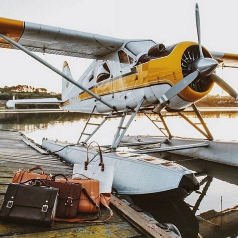 Daily Man Up (25 Photos) - Suburban Men Bush Pilot, Amphibious Aircraft, Bush Plane, Sea Plane, Float Plane, Flying Boat, Vintage Airplanes, Aviation Photography, Aircraft Pictures