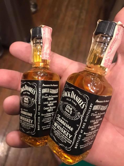 Mini Whiskey Bottles, Alcoholic Bottles Aesthetic, Bottles Aesthetic Alcohol, Bottle Aesthetic Alcohol, Alchole Bottle Aesthetic, Small Alcohol Bottles, Alcohol Bottles Aesthetic, Mini Jack Daniels, Jack Daniels Mini Bottles