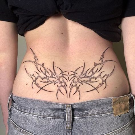 Lower Back Tattoo Ideas, 25 Tattoo, Lower Back Tattoo, Back Tattoo Ideas, Tattoos Creative, Father Tattoos, Dragon Wallpaper Iphone, Retro Tattoos, Tramp Stamp