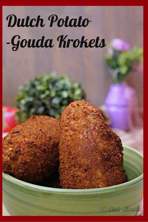 Dutch Croquettes, Netherlands Food, Dutch Cuisine, Croquettes Recipe, Street Foods, Amish Recipes, Dutch Recipes, Global Recipes, Indonesian Food