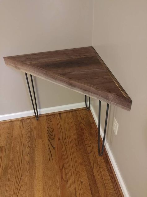 "Choose the finished height you would like from the drop down.  The table in the photo has been sold I will make you one similar in appearance. The table pictured is 2.5 feet long on sides against the wall. The hypotenuse is roughly 3.5 feet. Piece has been finished with beeswax and mineral oil. You will need to attach the legs to the top once the table arrives. I will pre-drill the holes  and provide screws for installation Made up of individual pieces of wood brought together Band is 3\" tall" Corner Table Living Room, Diy Corner Desk, Diy Rangement, Diy Wall Shelves, Black Walnut Wood, Corner Table, Diy Desk, Hairpin Legs, Table Black