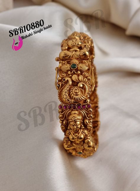 Gold Nakash Bangles, Temple Design Bangles, Temple Design Bangles Gold, Bangels Models, Bangles Jewelry Designs Gold Antique, Temple Bangles Gold Jewellery, Nakashi Jewellery Indian Jewelry, Kada Designs Gold For Women Antique, Fancy Bangles Gold