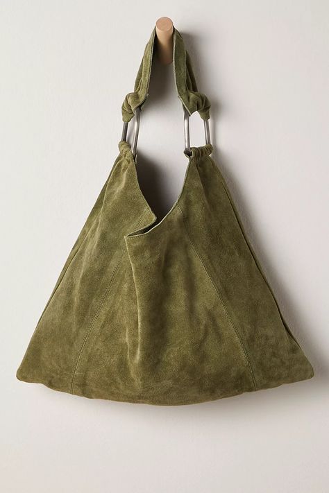 Suede Bag Outfit, Purse Trends, Slouchy Tote, Suede Tote Bag, Slouchy Bag, Suede Purse, Fall Handbags, Large Crossbody Bags, Suede Tote