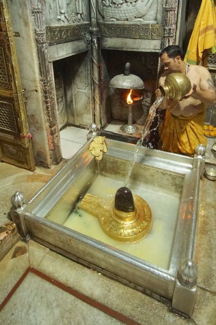 12 Jyotirling Lord Shiva Images, Kashi Vishwanath Temple, Kashi Vishwanath, Rudra Shiva, Dragon Wallpaper Iphone, भगवान शिव, Holi Photo, Janmashtami Decoration, Mahakal Shiva