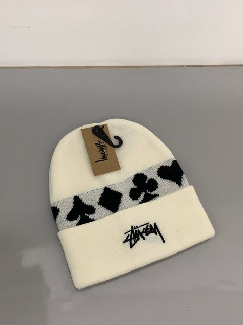 Beanie Designs Ideas, Outfit Ideas Men Streetwear, Beanies Streetwear, Stussy Beanie, Beanie Styles, Stussy Cap, Beanie Streetwear, Streetwear Beanie, Beanie Fashion