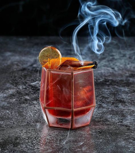 𝐂��𝐎𝐏𝐄𝐍𝐇𝐀𝐆𝐄𝐍 𝐆𝐎𝐋𝐃 Created by 👨‍🔬 @cocktailpete 🙌 ------------------------------ https://www.instagram.com/cocktailaday -‐----‐----------------------- 𝐑𝐄𝐂𝐈𝐏𝐄 • A.H. Riise Gold Medal Rum - 40ml • Campari - 25ml • Sweet Vermouth- 15ml • Sherry- 10ml . #acocktailaday #rumcocktails #rumlover #rum #instadrink #drinkstagram #mixology #mixologist #cocktailart #cocktailphotography #cocktail #cocktailsofinstagram Gold Rum, Cocktail Photography, Rum Cocktails, Cocktail Art, Vermouth, Gold Medal, Mixology, Copenhagen, Rum