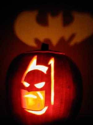 Batman and The DCU Batman Pumpkin Carving, Batman Pumpkin, Charlie Ray, Awesome Pumpkin Carvings, Pumpkin Cravings, Cute Pumpkin Carving, Halloween Pumpkin Carving Stencils, Pumkin Carving, Pumpkin Stencils