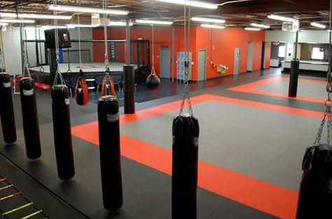 z Boxing Studio, Wrestling Room, Bjj Gym, Workout Studio, Gym Designs, Martial Arts Gym, Martial Arts Club, Mma Gym, Arts Club