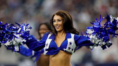 Kelsey Dcc, Dcc Cheerleaders, Dallas Cheerleaders, Cheerleading Squad, Cowboys Cheerleaders, Best Fitness Tracker, Scuba Gear, Hilarious Photos, Nfl Outfits