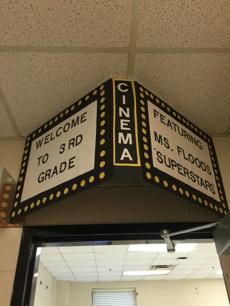 Movie theater theme classroom door. Can add paper or curtain on side or on door. Cut stars to put on door with kids name on them. Movie Theater Theme, Hollywood Classroom, Deco Nouvel An, Hollywood Theme Classroom, Deco Cinema, Theatre Classroom, Movie Night Birthday Party, Hollywood Party Theme, Movie Themed Party