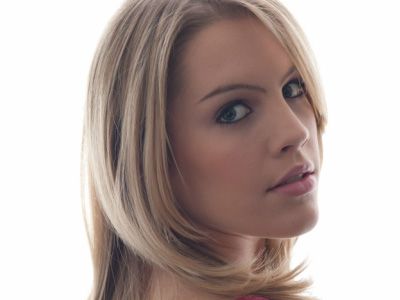 Kristen Alderson Makes Music for 'One Life to Live' | Soap Opera ... Kristen Alderson, One Life To Live, Soap Opera Stars, Love This Song, Best Soap, Character Actor, She Song, General Hospital, One Life