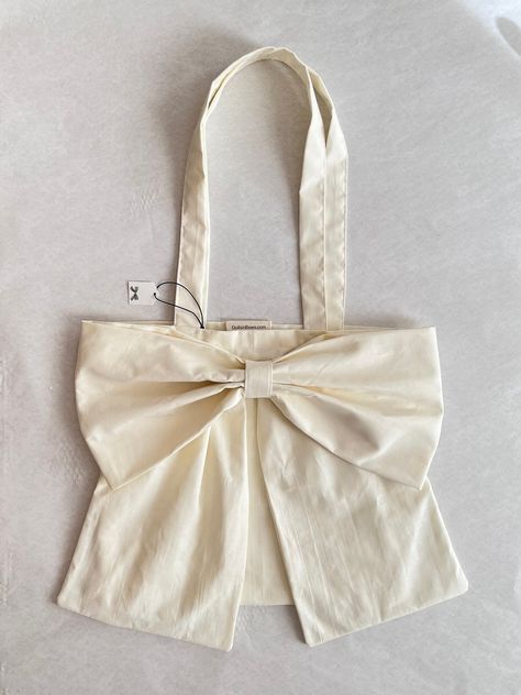 Bow Tote Bag, Sacs Design, Bow Bag, Daily Necessities, Japanese Cotton, Tote Bag Purse, Diy Couture, Big Bows, Cute Bags