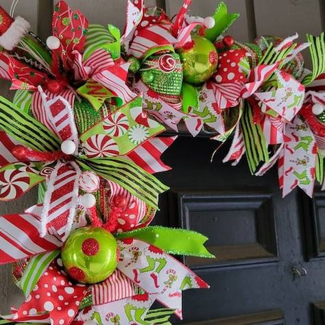 Monster Christmas, Grinch Decorations, Grinch Christmas Party, Whoville Christmas, Grinch Christmas Tree, Holiday Garland, Grinch Christmas Decorations, Front Porch Christmas Decor Ideas, Porch Christmas Decor Ideas