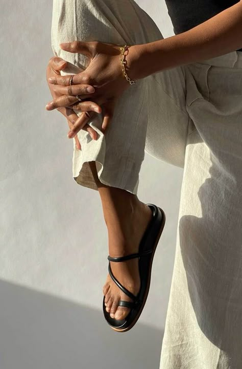 Emme Parsons, How To Wear Converse, Gold Toe Rings, Lloyd Jones, Junior Fashion, Sandals Brands, Summer Staples, Beauty Wellness, Lifestyle Magazine