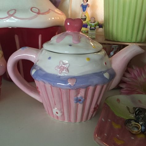 Cute Teapot, Cerámica Ideas, Pretty Mugs, Clay Teapots, Pottery Crafts, Cute Kitchen, Teapots And Cups, Cute Clay, Clay Art Projects