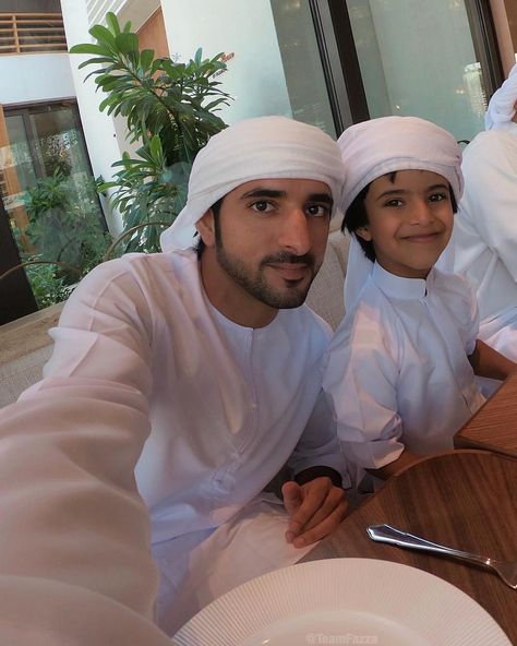 Prince Fazza, Queen And Prince Phillip, Prince Adam, Prince Of Dubai, Prince Hamdan, Handsome Men Quotes, Royal Family Pictures, Pictures Of Prince, Hamdan Fazza