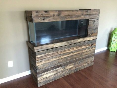 Barnwood Aquarium Stand Saltwater Aquarium Beginner, Diy Aquarium Filter, Diy Aquarium Stand, Saltwater Aquarium Setup, Aquarium Cabinet, Aquarium Stands, Fish Tank Stand, Diy Fish Tank, Aquarium Terrarium