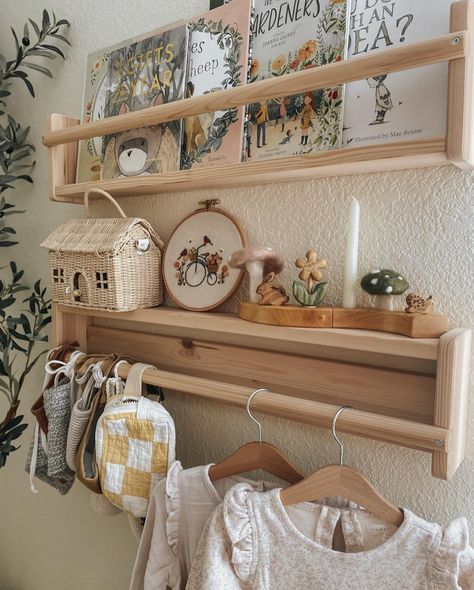 Cottage Bedroom Shelves, Antique Nursery Furniture, Bead Board In Nursery, Fairy Cottage Core Nursery, Toddler Vintage Room, Cottage Inspired Nursery, Cottage Theme Nursery, Nursery Astethic, Nursery Aesthetic Colorful