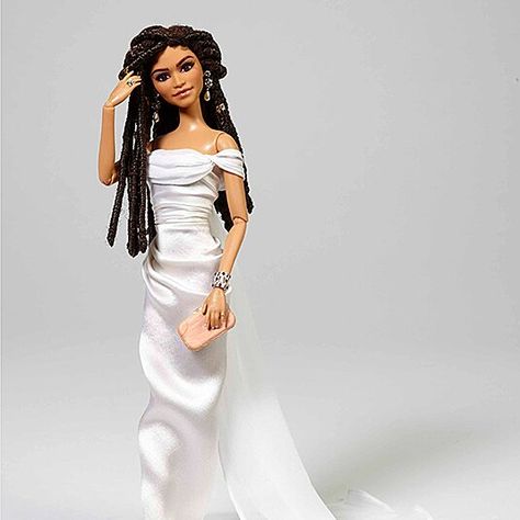 Zendaya Barbie, Joan Harris, Stockard Channing, Linda Evans, Betty Draper, Kate Middleton Prince William, Zendaya Coleman, Legally Blonde, Black Barbie