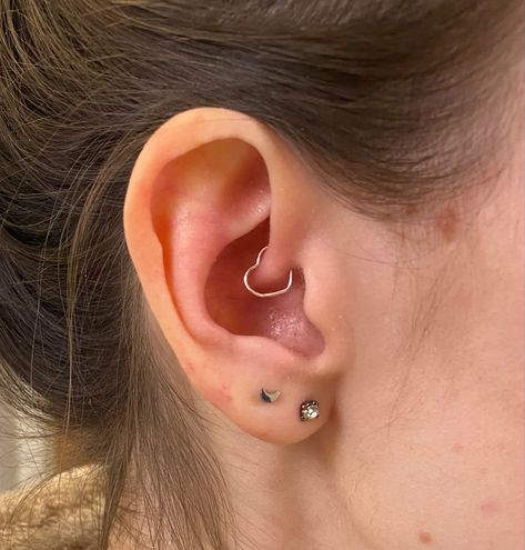 Daith Earrings Heart, Heart Daith Piercing Jewelry, Daith Piercing Jewelry Heart, Daith Piercing Small, Ear Piercings Daith, Heart Ear Piercing, Heart Daith Piercing, Heart Daith, Daith Ear Piercing