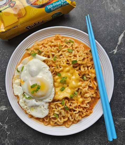 Buldak Cheese Ramen recipe Homemade Buldak Ramen, Buldak Cheese Ramen, Buldok Ramen Recipe, Budak Ramen, Buldak Ramen Recipe, Japan Noodles, Easy Beef Recipes, Best Ramen Noodles, Easy Taco Salad Recipe