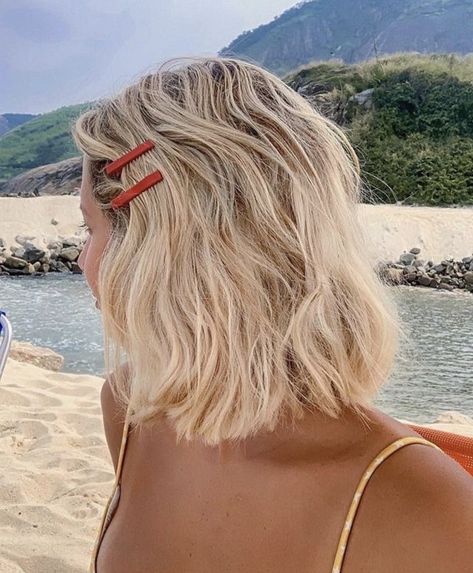 Beachy Blonde Hair, Hairstyles List, Online Teacher, Photo Simple, Beachy Hair, Short Blonde Hair, Cut My Hair, Dream Hair, Big Hair