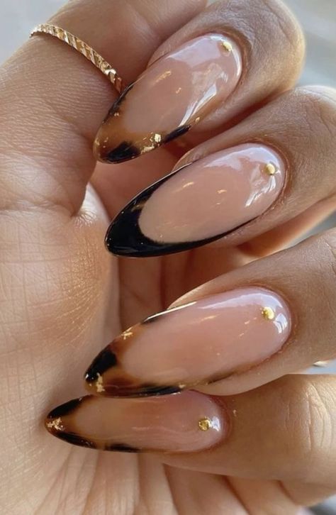 #nails #viralpins #summernails #beautiful Clean Girl Nails Fall, Clean Girl Fall Nails, Tik Tok Nails, Vaca Nails, Ethereal Nails, Jade Aesthetic, Nails Leopard, Paznokcie Hello Kitty, Jade Nails