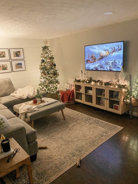 Cozy Christmas Tv Stand, Christmas Decor Apartment Living Rooms, Small Apartment Xmas Decor, Cozy Living Room Tv Stand, Christmas Decor Ideas For Living Room Tv Stand, Holiday Tv Stand Decor, Christmas Living Room Ideas Small Spaces, Cozy Tv Stand, Small Apartment Christmas Decor Ideas Cozy