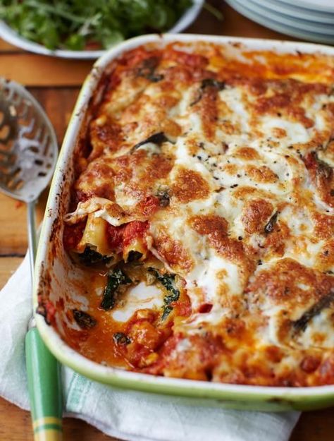 Spinat Cannelloni Ricotta Cannelloni, Cannelloni Recipes, Spinach Ricotta, Jamie Oliver Recipes, Recipes Delicious, Spinach Pasta, Minestrone, Pasta Bake, Jamie Oliver