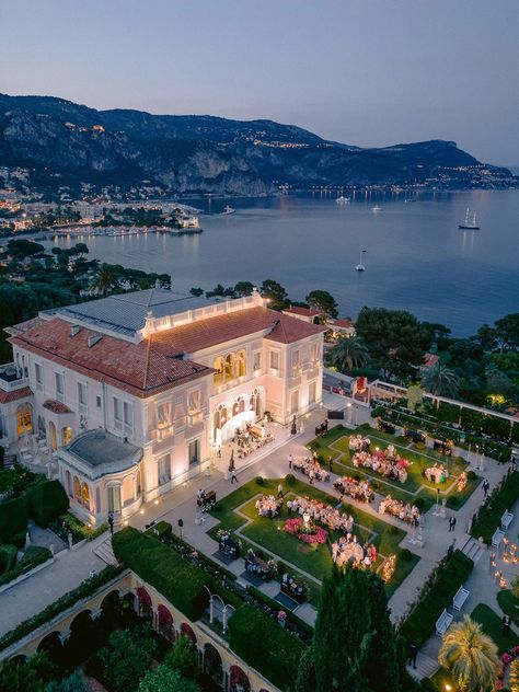 At This Château Wedding in the South of France, the Couple Married Under a Colorful Floral Chuppah | Vogue Chateau Wedding France, Floral Chuppah, Wedding Venue France, Villa Ephrussi, Wedding Dress Design, Welcome Dinner, Events Place, Dream Wedding Decorations, Chateau Wedding