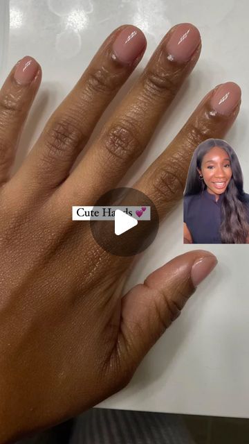 Dr Kemi Fabusiwa on Instagram: "Cute hands? 💅 I got you covered! ✨

- SPF is essential. ☀️ Protect your hands from the sun with a hand cream that has SPF. This helps prevent sun damage and hyperpigmentation. Slather it on all day long.
- Retinol for the win. ✨ This magic ingredient helps with wrinkles, uneven skin tone, and even hyperpigmentation. Use a hand cream with retinol before bed.
- UV gloves at the nail salon! Prevents your hands from burning 
Keep it up and you’ll have the cutest hands ever! 💕" Retinol Hand Cream, Uv Gloves, Watery Sun Gel, Cute Hands, Hand Care Routine, Natural Skin Care Remedies, Beauty Regimen, Anti Aging Treatments, Skin Care Remedies