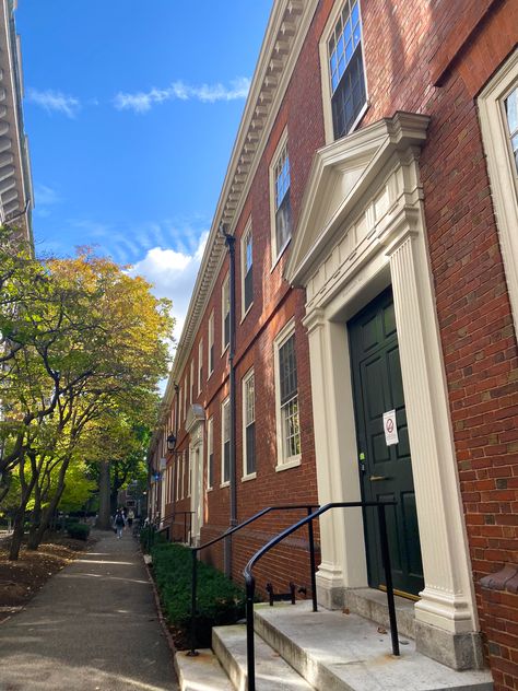 Harvard Dorm, Ivy League Aesthetic, Harvard Yard, Uni Dorm, Harvard Square, Cambridge Massachusetts, Graduate Degree, Academic Validation, College Aesthetic