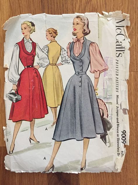 Vintage Clothes Patterns, 1950s Sewing Patterns, Paper Sewing, Patron Vintage, 1950s Outfits, Vintage Dress Patterns, Mccalls Sewing Patterns, Retro Mode, Couture Vintage